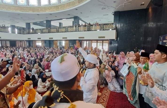 Bupati Laura Hadiri Tabliq Akbar Peringatan Maulid Nabi Muhammad Saw